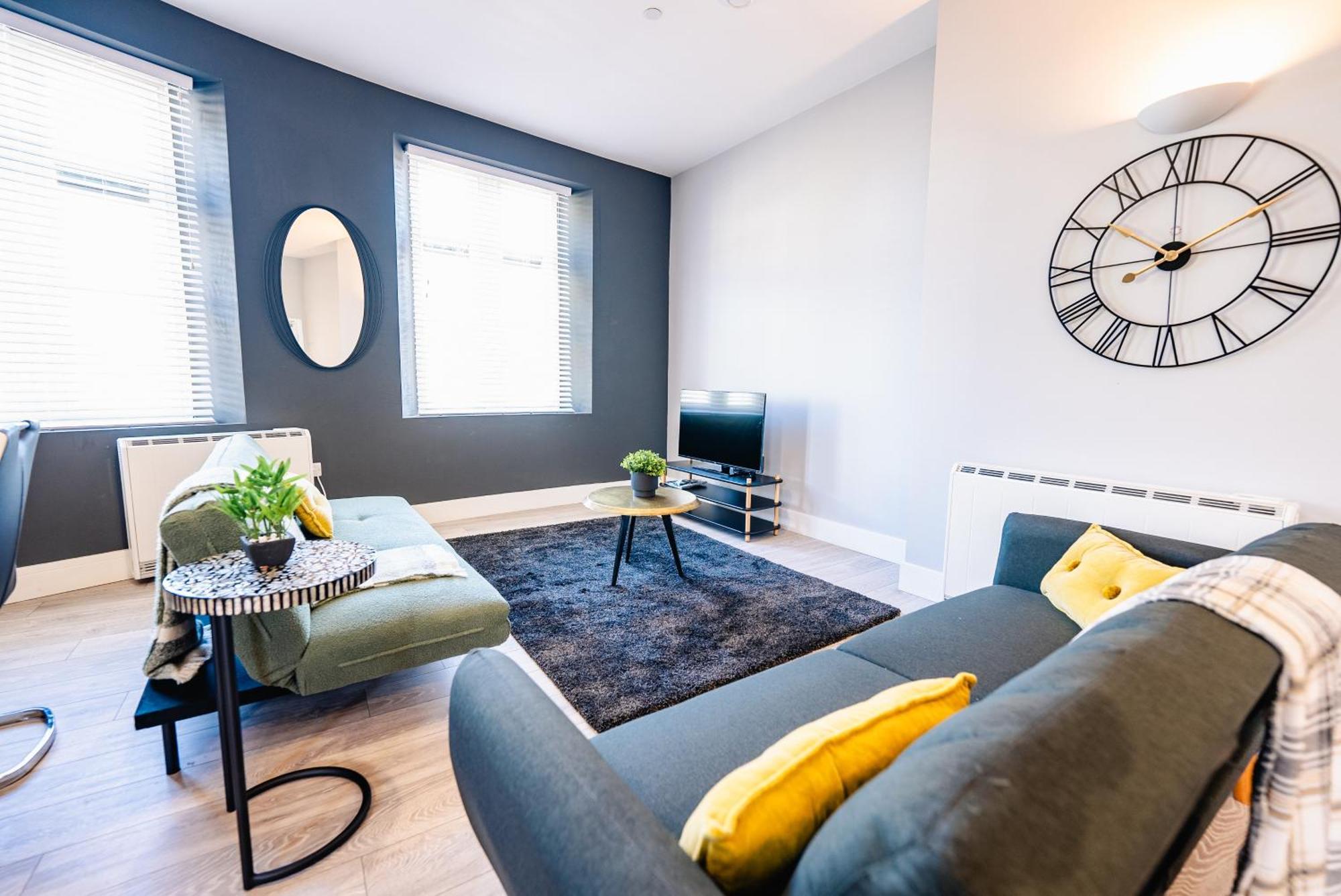 Luxury Spacious 2-Bed & High Ceiling カーディフ エクステリア 写真